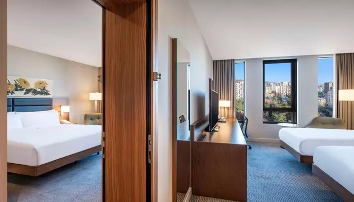 هتل هیلتون گاردن این چاوچاوادزه تفلیس